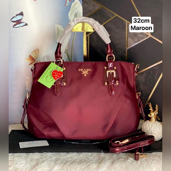 Sold ! Prada tote with sling - Picture 6 of 6